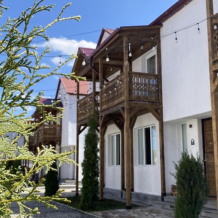 Motives Inn Dilican Dış mekan fotoğraf