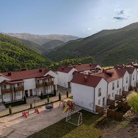 Motives Inn Dilican Dış mekan fotoğraf