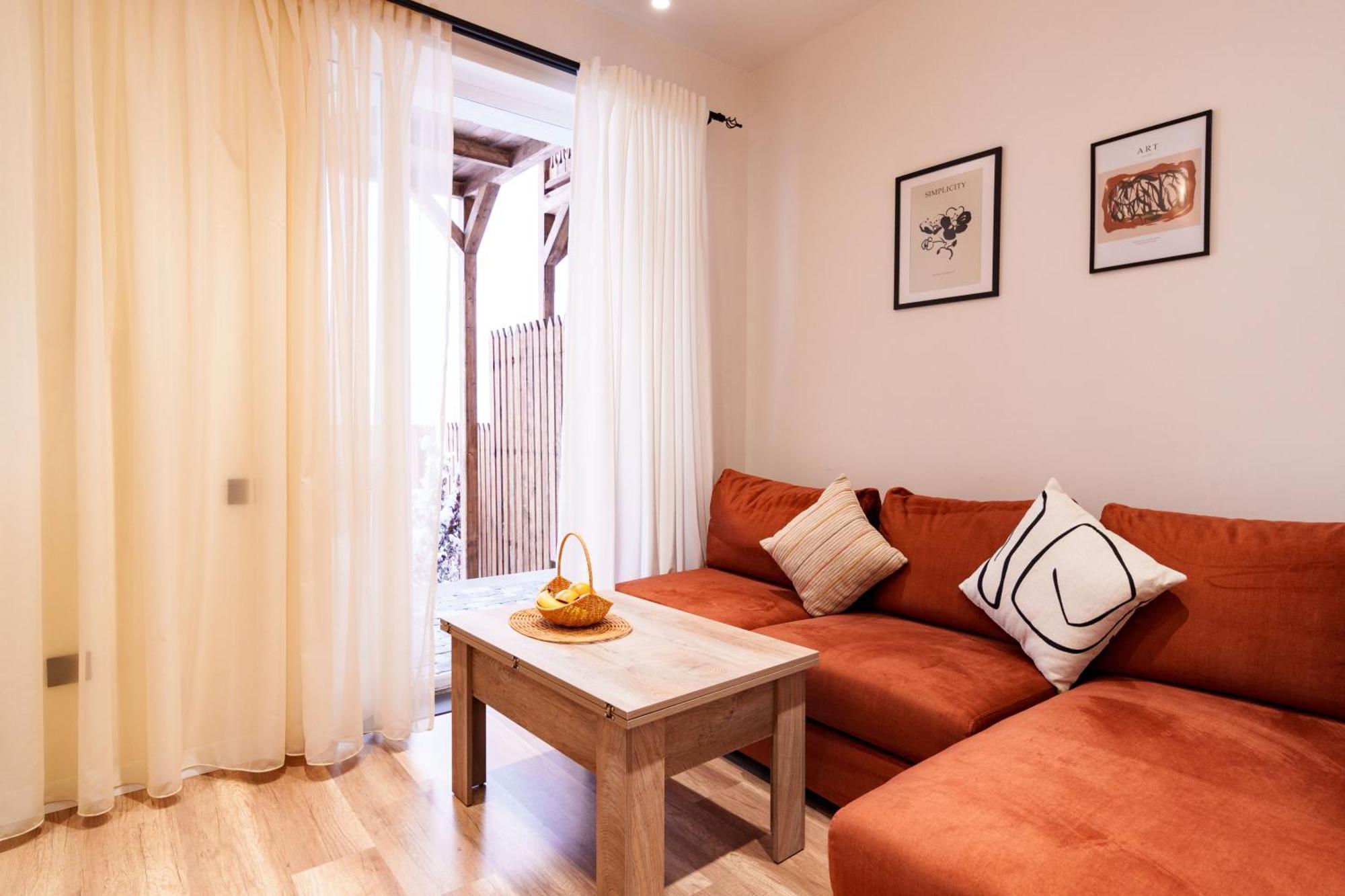 Motives Inn Dilican Dış mekan fotoğraf